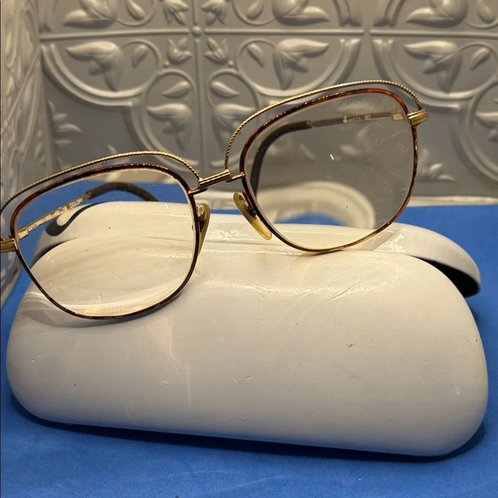 Gold‎ Square Eyeglasses